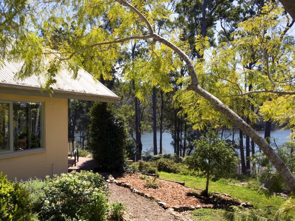 Hobbs Point Cottage