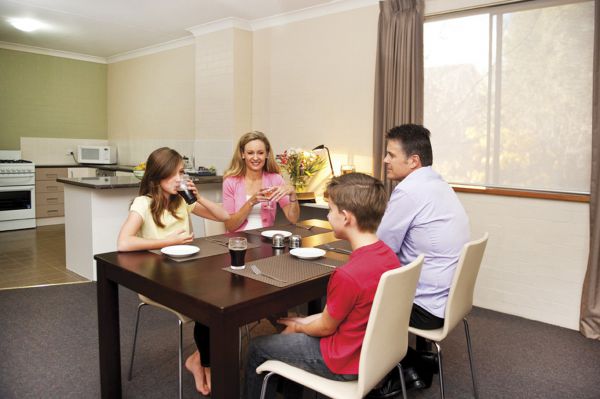 Oxley Court Apartments