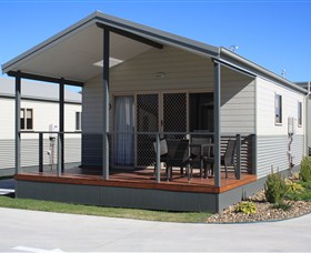 Bowlo Holiday Cabins