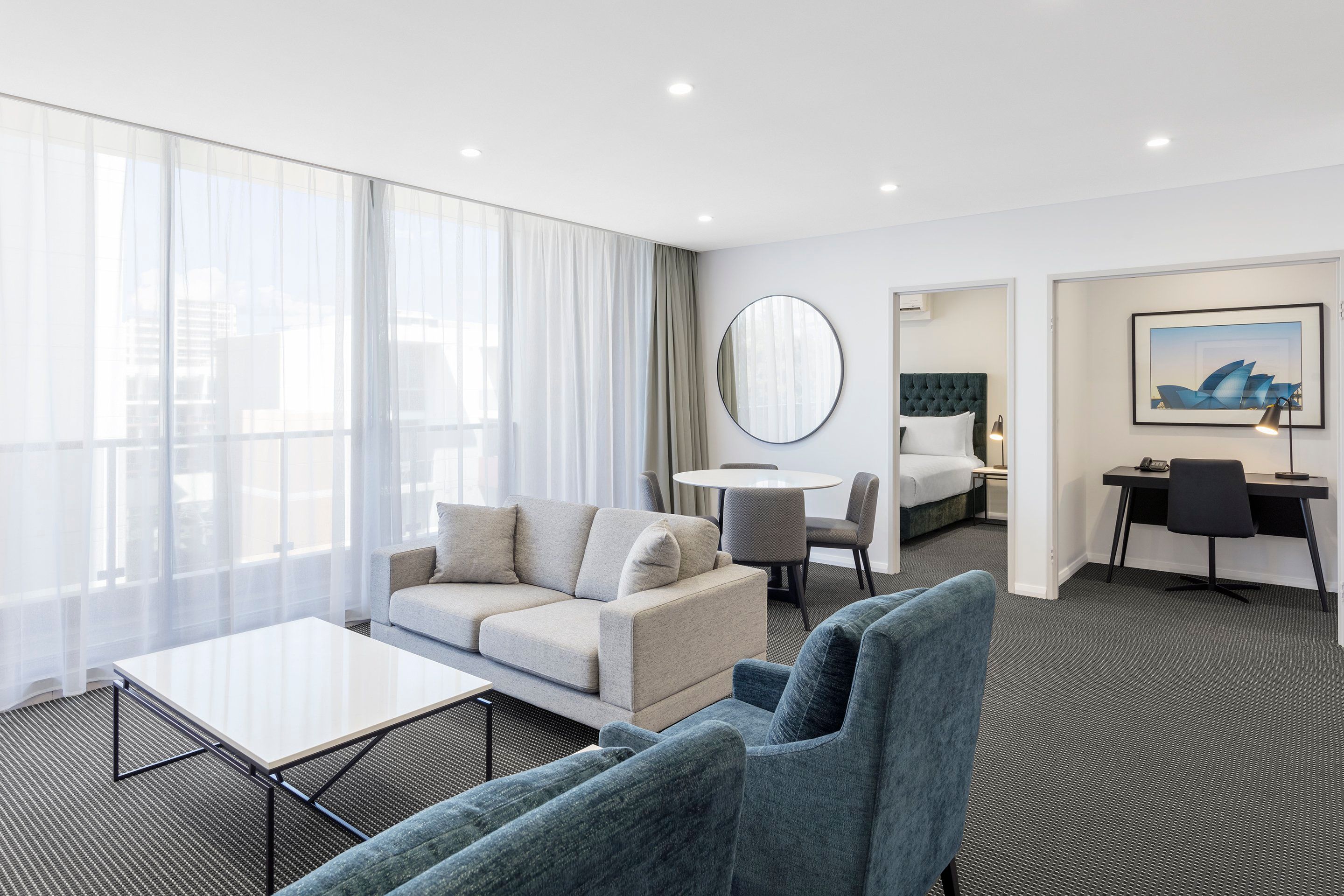Meriton Suites Waterloo